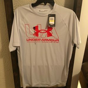 2 Under Armour men’s shirts